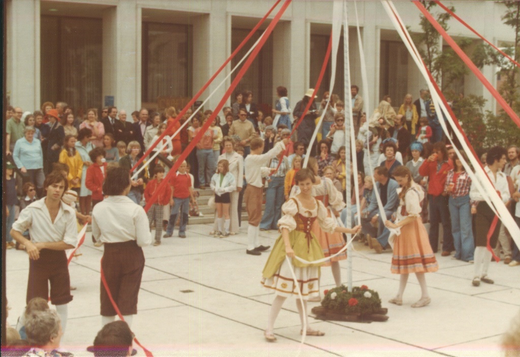 1976 05 01 11 Winston Salem Springfest.jpg